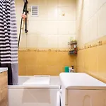 Cozy Flat Near Center And Airport. Free Parking *