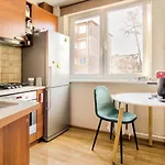 Cozy Flat Near Center And Airport. Free Parking *
