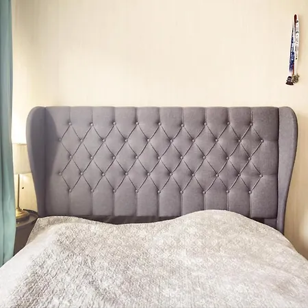 Cozy Flat Near City Center And Airport. Free Parking *