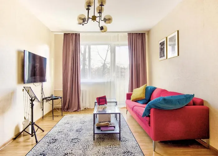 Cozy Flat Near Center And Airport. Free Parking *